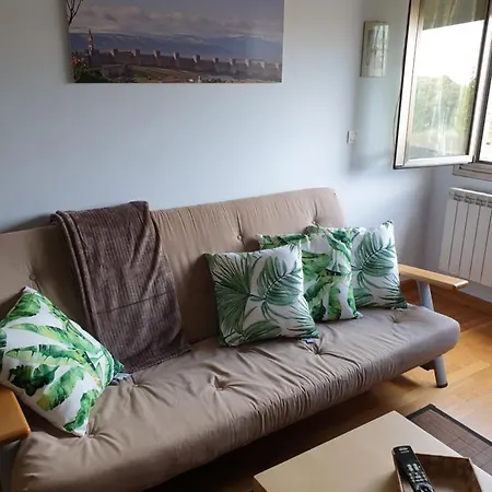 Apartamento Muralla De Avila * Oviedo